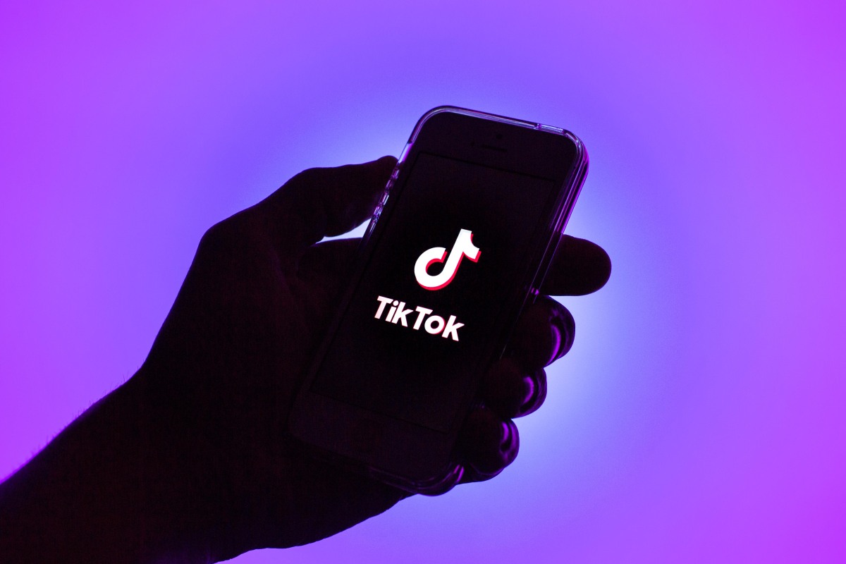 How one can activate auto scroll on TikTok