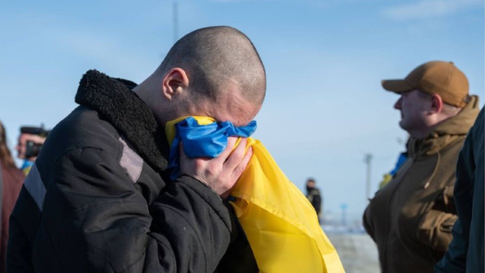 Ukraine and Russia full first prisoner swap since aircraft crash