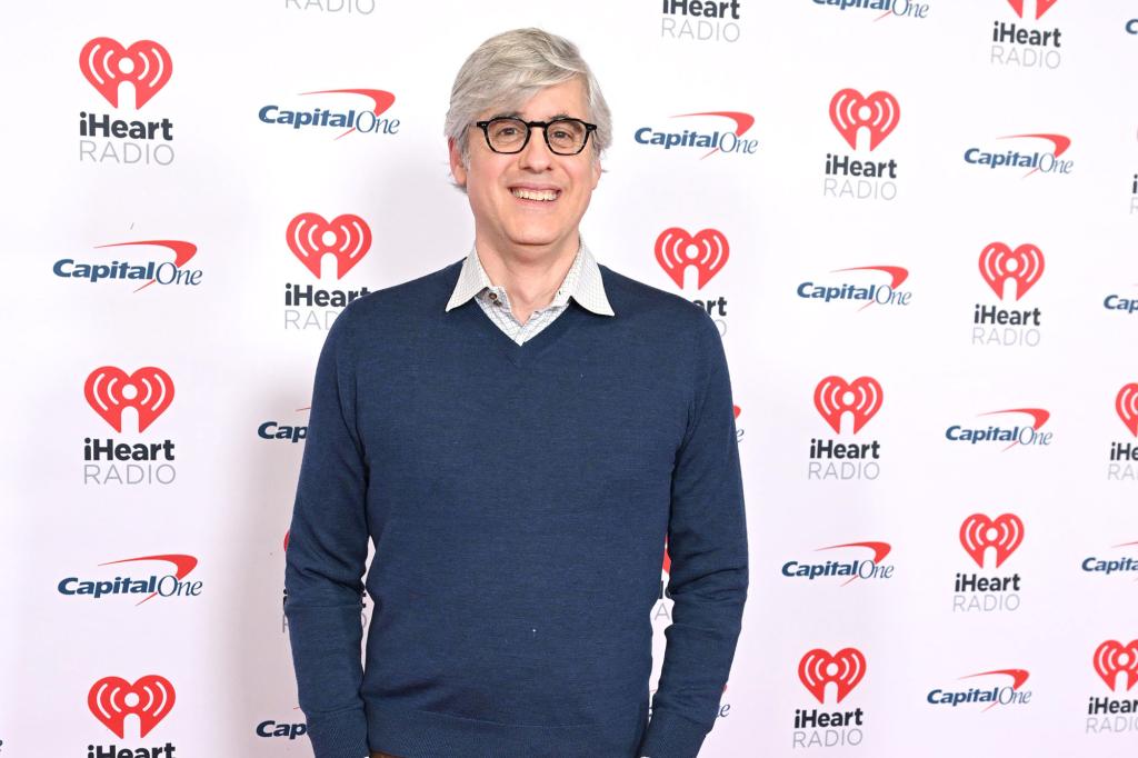 Mo Rocca out with new book on 'Late in Life Debuts' featuring stars still doing it in their 80s